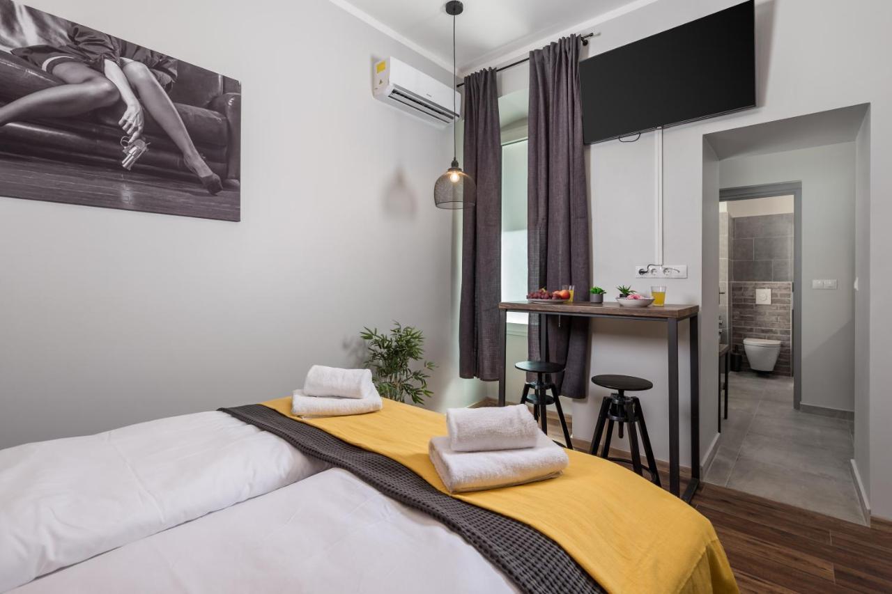 Apartments Porto Marina 2 Rijeka Buitenkant foto